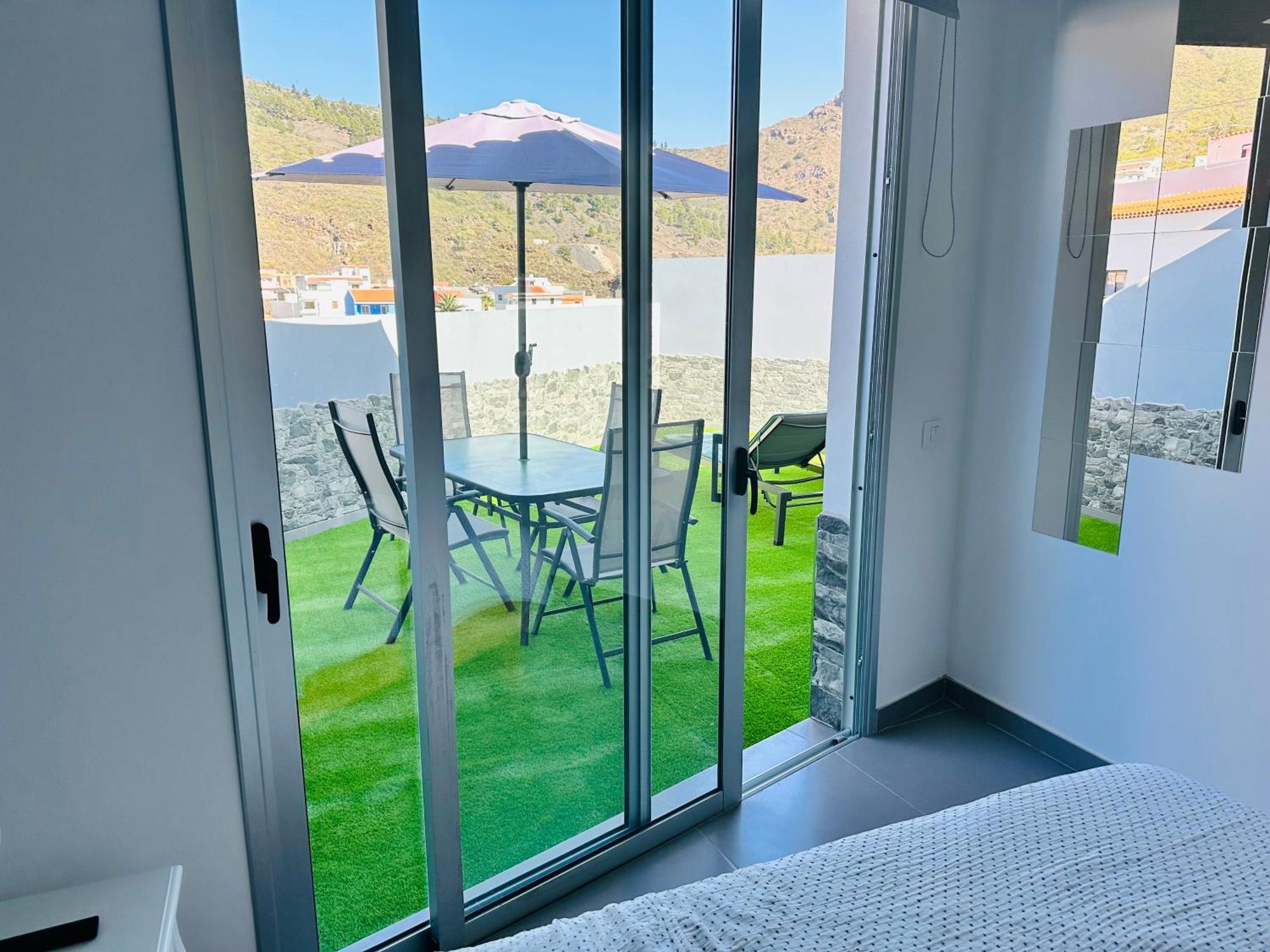Amplio Duplex Apartment *